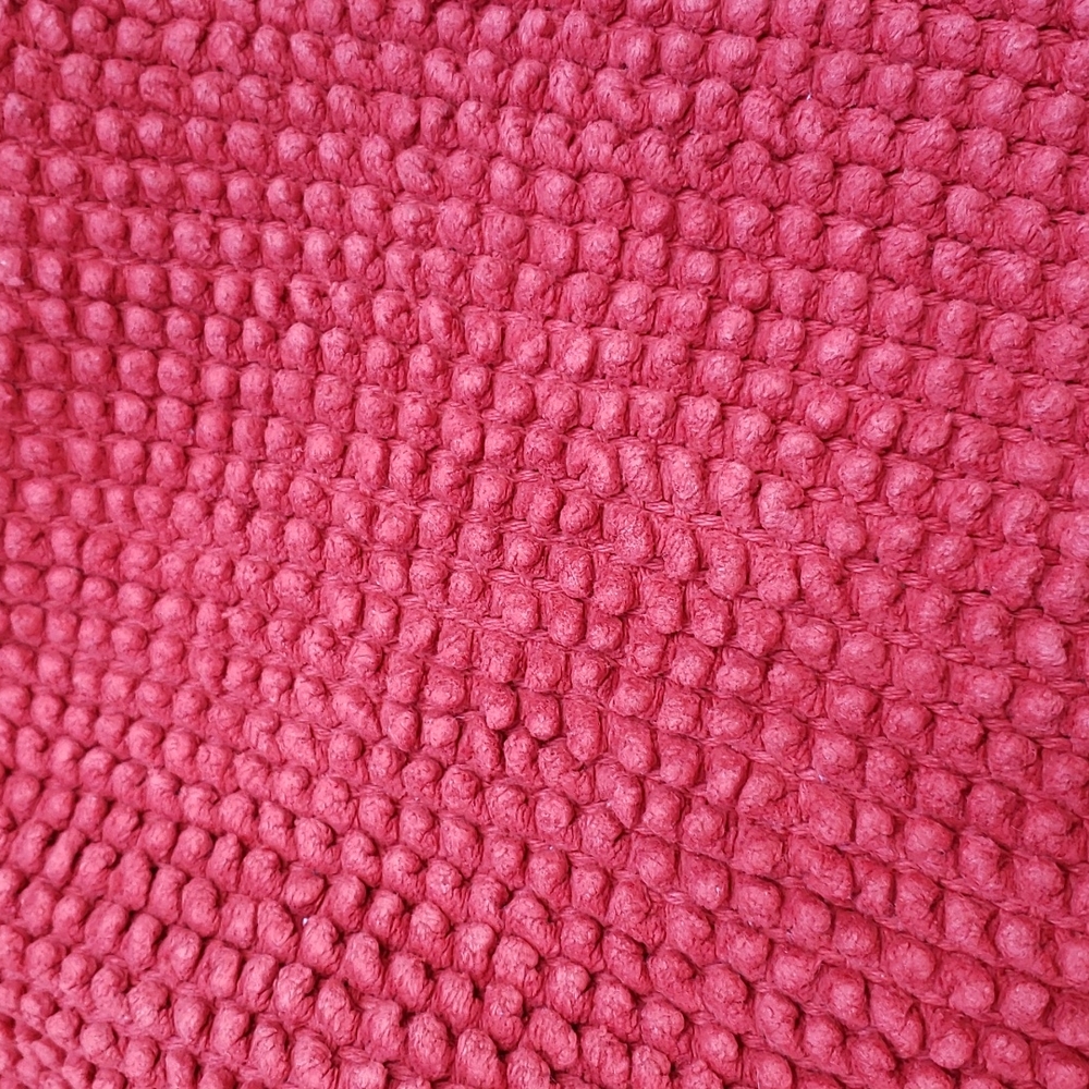 Pottery Barn  Textured Bathroom Throw Accent Rug